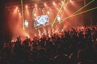 「Devil ANTHEM. SPRING TOUR 2022 東京追加夏公演 燃晩夏」の様子。