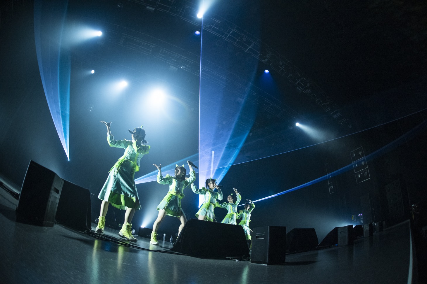 「Devil ANTHEM. SPRING TOUR 2022 東京追加夏公演 燃晩夏」の様子。
