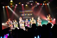 THE SUPER FRUIT（撮影：上溝恭香）