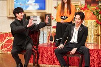 左から宮田俊哉（Kis-My-Ft2）、上田竜也（KAT-TUN）。(c)日本テレビ