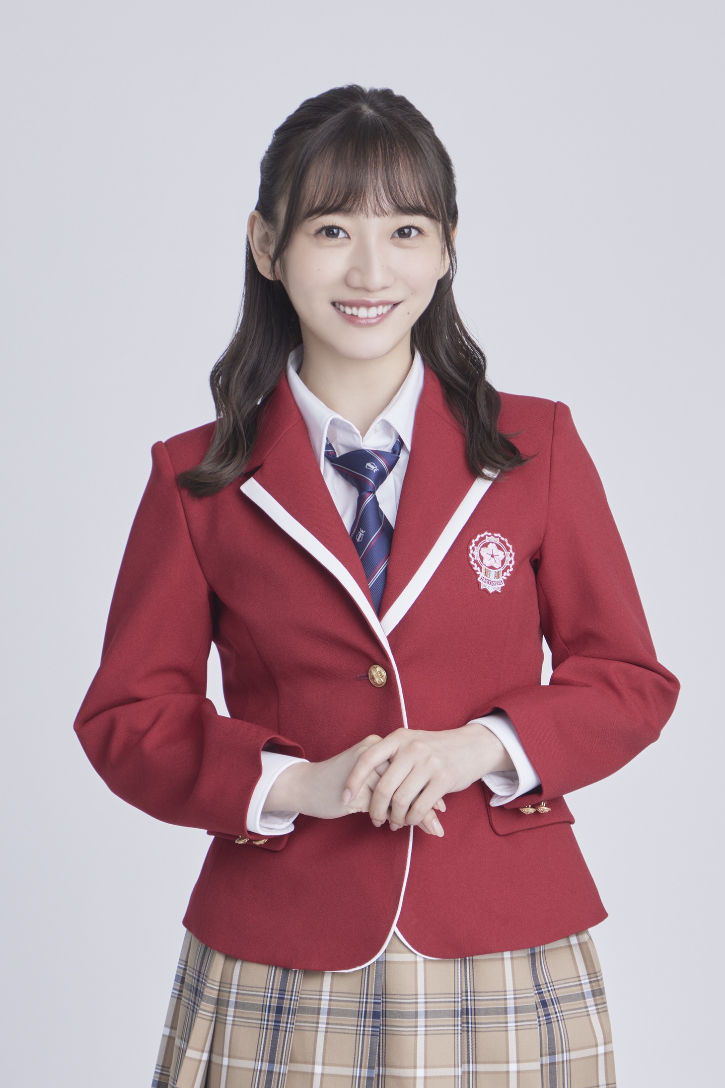 滝沢アンズ役の関根優那。