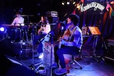 左からghoma(カミナリグモ)、yoko(noodles)、上野啓示(カミナリグモ)。(撮影:山中善正)