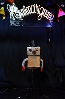 「カミナリグモ 15th Anniversary Tour "Another Trip Another Treasure"」下北沢CLUB Que公演のステージの様子。（撮影：山中善正）