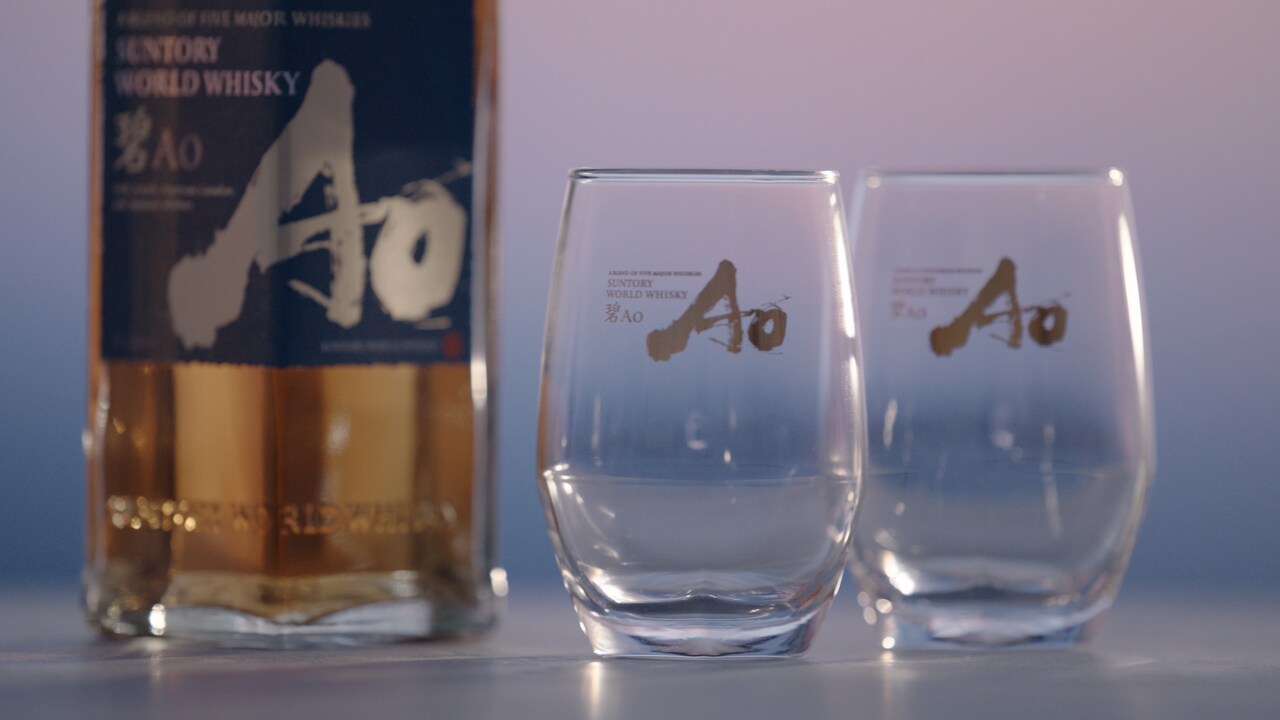 SUNTORY　whisky 碧AOグラス2個付 Amazon.co.jp: 【ギフト プレゼント に】サントリーワールド