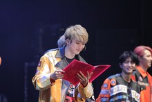 第1部のMCを務めたユーキ。（撮影：寺本篤史）