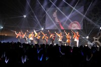 「gr8est journey」のパフォーマンスの様子。（撮影：寺本篤史）