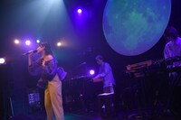 「MONARI WAKITA 6th Anniversary Live - SEXENNIAL CELEBRATION! -」の様子。