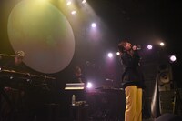 「MONARI WAKITA 6th Anniversary Live - SEXENNIAL CELEBRATION! -」の様子。