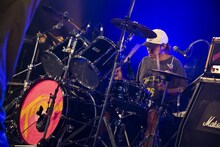 オオイナオユキ（Dr / TENDOUJI）（撮影：MAYUMI）