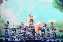 「古畑奈和卒業コンサート＠日本ガイシホール ～ハニーフェス～」の様子。