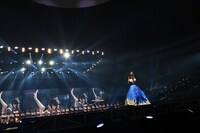 「古畑奈和卒業コンサート＠日本ガイシホール ～ハニーフェス～」の様子。