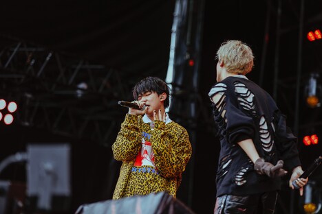 BMSG POSSEのステージの様子。(c)ODD BRICK
All Copyrights Reserved.