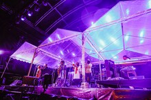 カマシ・ワシントンのステージの様子。 (c)ODD BRICK
All Copyrights Reserved.