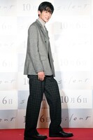 会場をあとにする目黒蓮（Snow Man）。