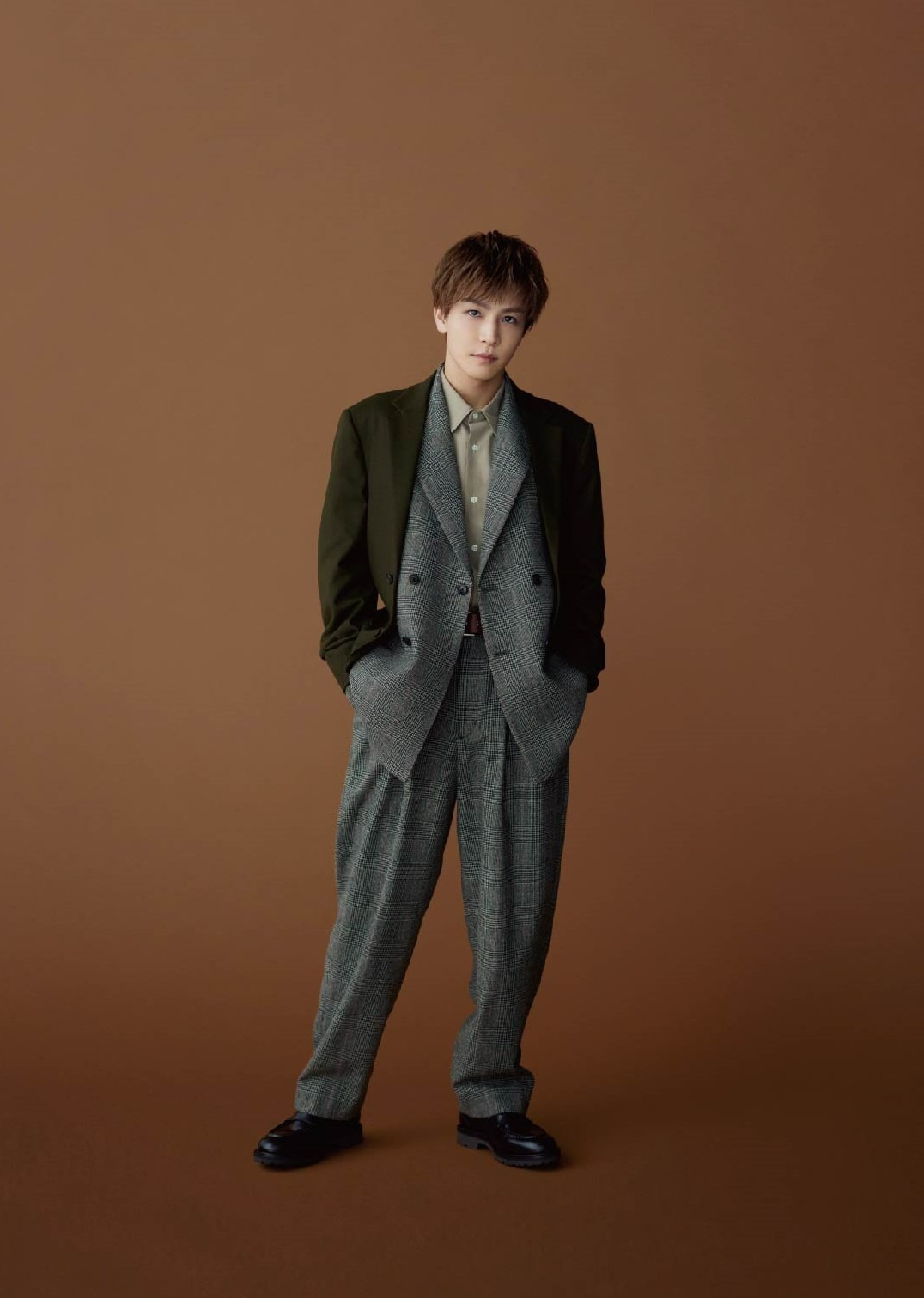 岩田剛典「HOT PEPPER」10月号表紙アザーカット