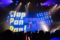 「HACHI 2nd ONE MAN LIVE『Midnight blue』」の様子。