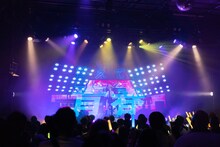 「HACHI 2nd ONE MAN LIVE『Midnight blue』」の様子。