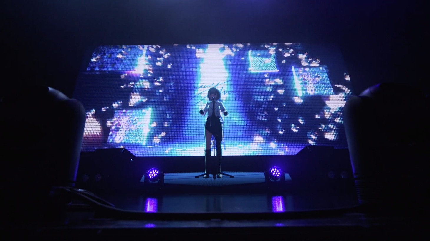 「HACHI 2nd ONE MAN LIVE『Midnight blue』」の様子。