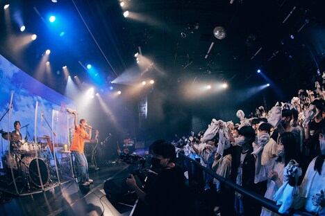 「もりなな LIVE 2022『㐂～よろこび～』」東京・harevutai公演の様子。（撮影：後藤壮太郎）