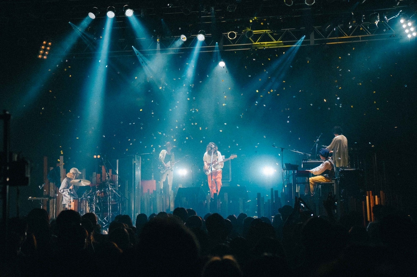 「BREIMEN 3rd ALBUM "FICTION" RELEASE ONEMAN TOUR "NON FICTION"」最終公演の様子。（Photo by renzo masuda）