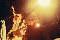 佐々木直人（B, Vo）