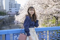 阿部菜々実写真展「20」より。