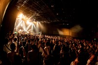 ネクライトーキーのライブの様子。（撮影：キムラユキ）