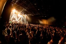 ネクライトーキーのライブの様子。（撮影：キムラユキ）