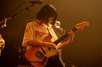 もっさ（Vo, G）（撮影：キムラユキ）