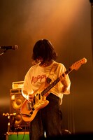 もっさ（Vo, G）（撮影：キムラユキ）