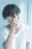 川上洋平（[Alexandros]）「余拍」より。 (c)宝島社