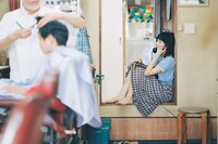 くるり「八月は僕の名前」ミュージックビデオの場面カット。