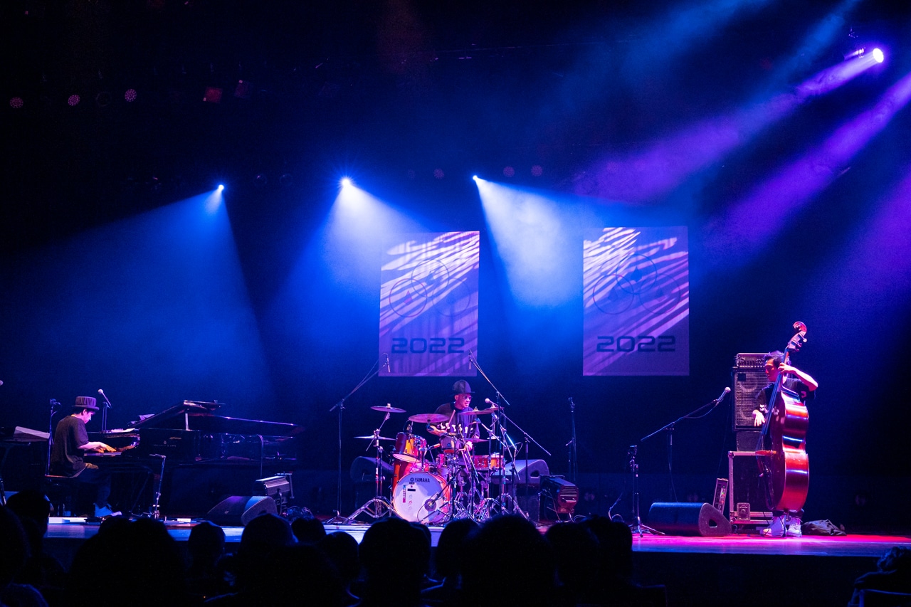 H ZETTRIOのライブの様子。（Photo by Yuta Ito）