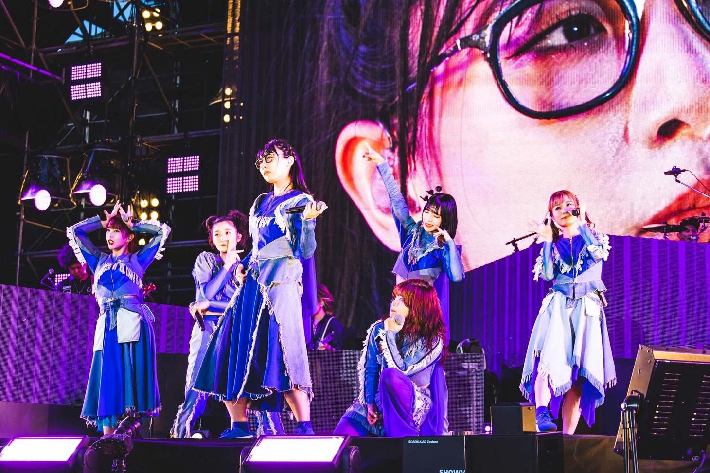 BiSH（撮影：青木カズロー / Jon… / 夏目圭一郎）
