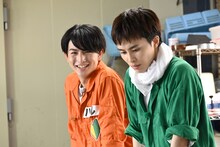 楽しそうなハル（奥）。