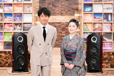 左から大泉洋、石川さゆり。（写真提供：NHK）