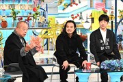 左から笑福亭鶴瓶、R-指定、DJ 松永。 (c)TBS