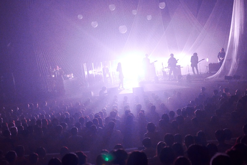 「adieu TOUR 2022 -coucou-」東京公演の様子。（撮影：小林光大）