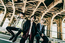 SIX LOUNGE、スタジオライブより「ヒロアカ」主題歌含む2曲の映像公開