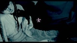 LISACHRIS & Maika Loubté「Hana炎 feat. 鎮座DOPENESS」MVより。