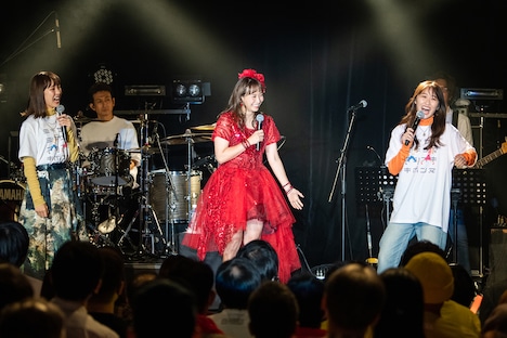 左から飯窪春菜、藤本美貴、工藤遥。