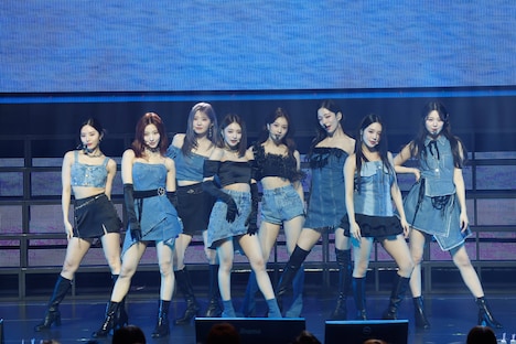 fromis_9 (P)&(C) PLEDIS Entertainment