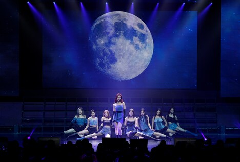 fromis_9 (P)&(C) PLEDIS Entertainment