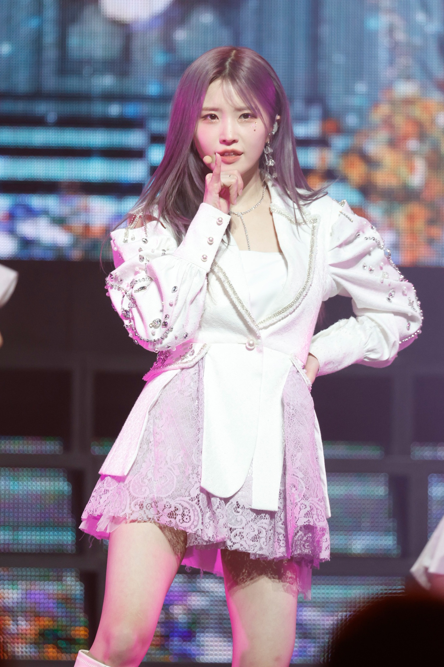 HA YOUNG (P)&(C) PLEDIS Entertainment