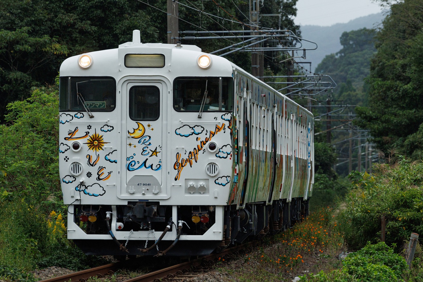 EXILE TAKAHIROがデザインした列車「Choo Choo 西九州 TRAIN」。