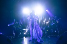 「SennaRin 1st LIVE “Dignified～最果て”」の様子。（撮影：平野タカシ）