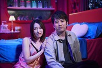 左から黒川芽以、三浦貴大。