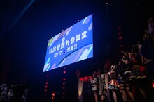 東京・日比谷公園大音楽堂（日比谷野音）公演の開催が決定したことを発表する虹のコンキスタドール。