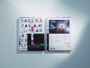 櫻坂46「1st YEAR ANNIVERSARY LIVE ～with Graduation Ceremony～」完全生産限定盤のパッケージ。