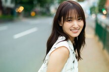 菅井友香（櫻坂46）卒業写真集「大切なもの」より。 (c)細居幸次郎 / 集英社